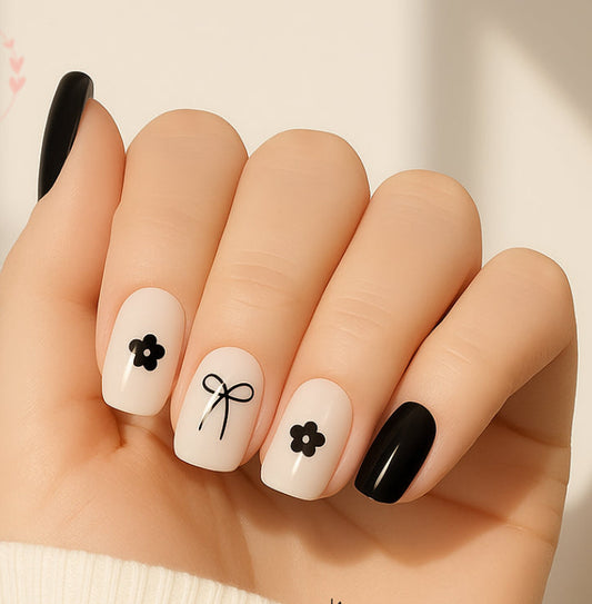 Coquette Black- Stickers de Uñas en Gel